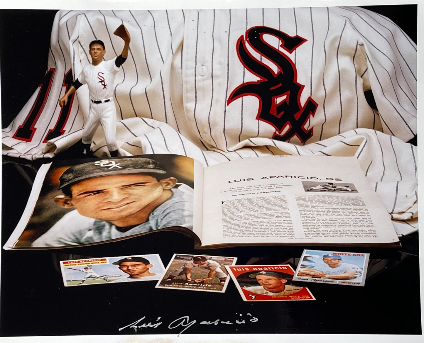 Luis Aparicio Autographed 8X10 Baseball Photo (Beckett)