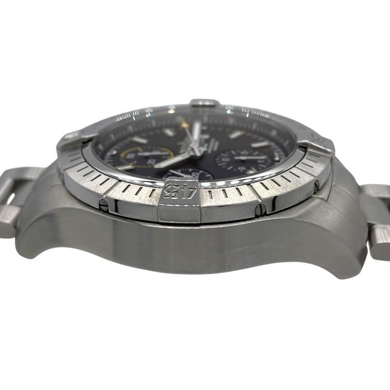 Breitling Avenger Chronograph A13317