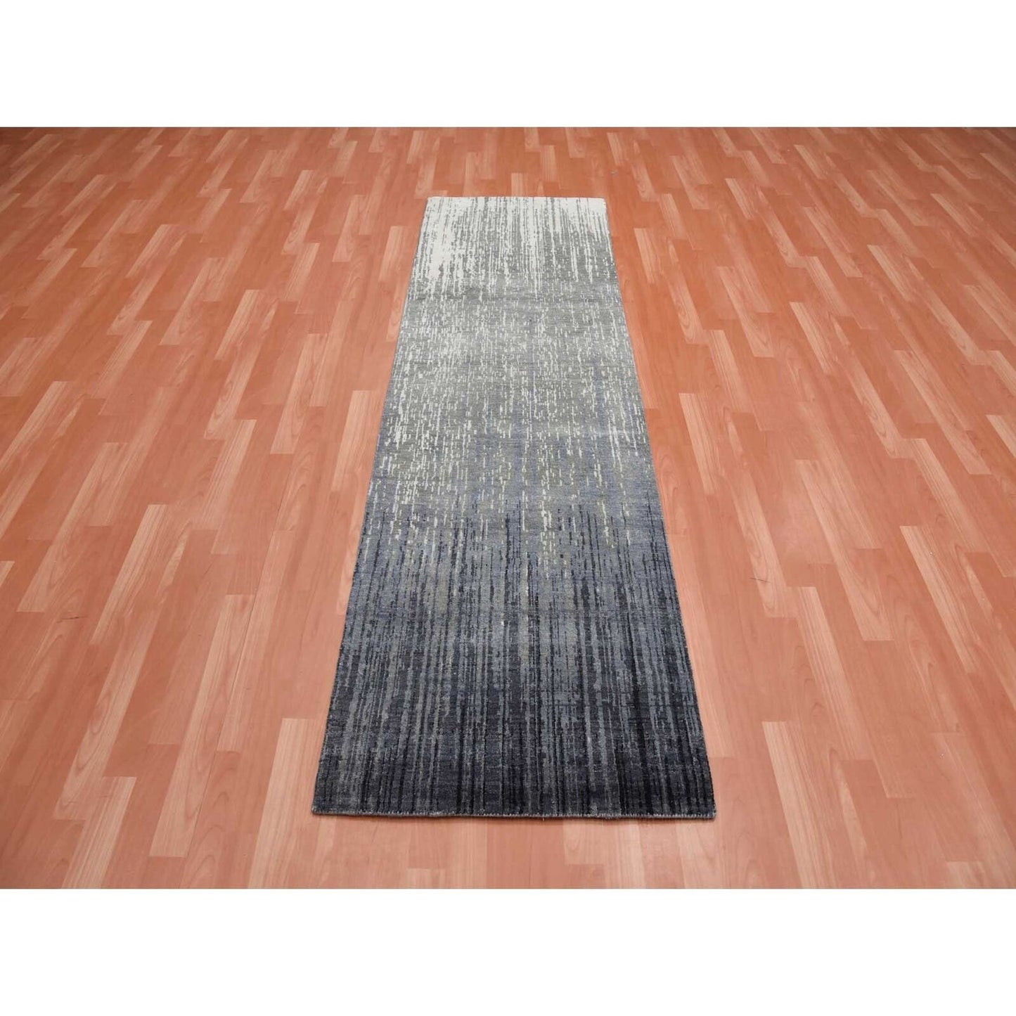 2'6"X8' Gray And Black Hand Knotted Modern Ombre Design Wool Runner Rug