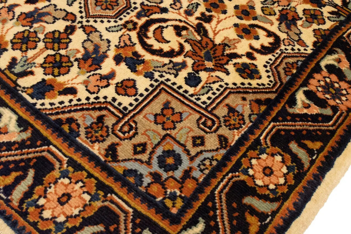 Vintage Handmade Floral Oriental Rug Carpet