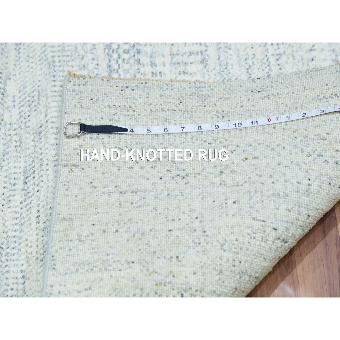 2'6"X6' Silvermist Gray Modern Undyed Wool Hand Knotted Runner Rug