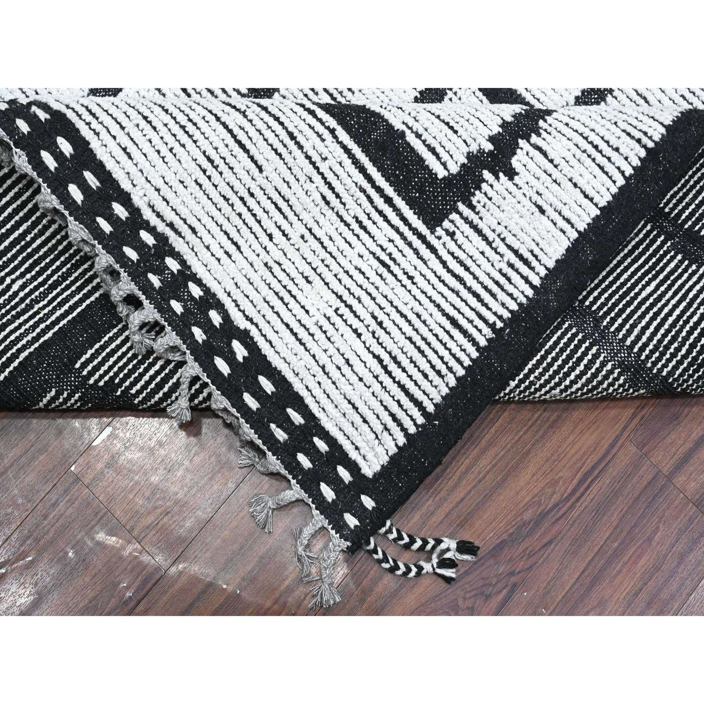 10'X14' Ivory Hand Knotted Moroccan Weave Segment Design Oriental Rug
