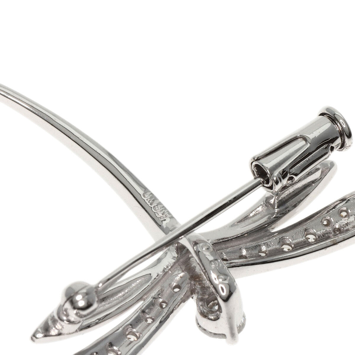 0.3Ct Diamond Dragonfly Motif Brooch K18 White