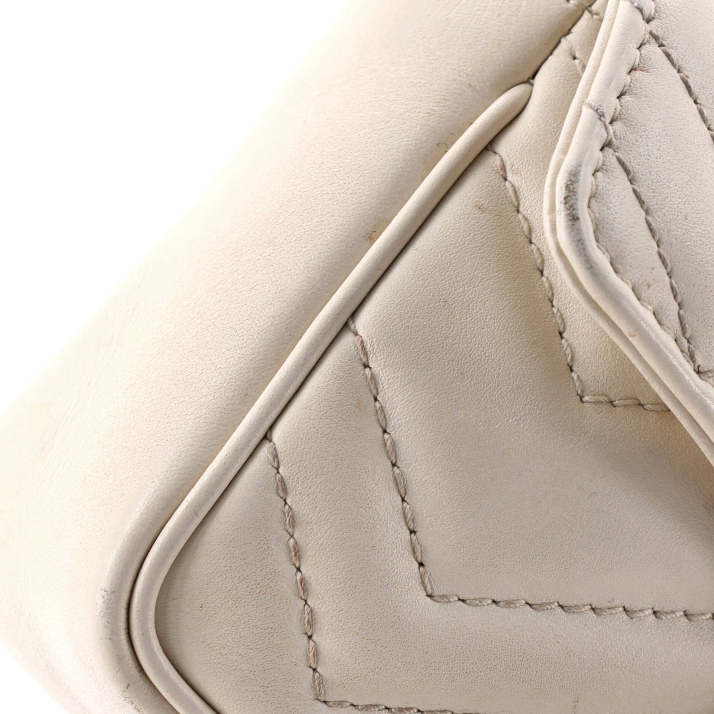 Gucci Gg Marmont Flap Bag Matelasse Leather Super Mini