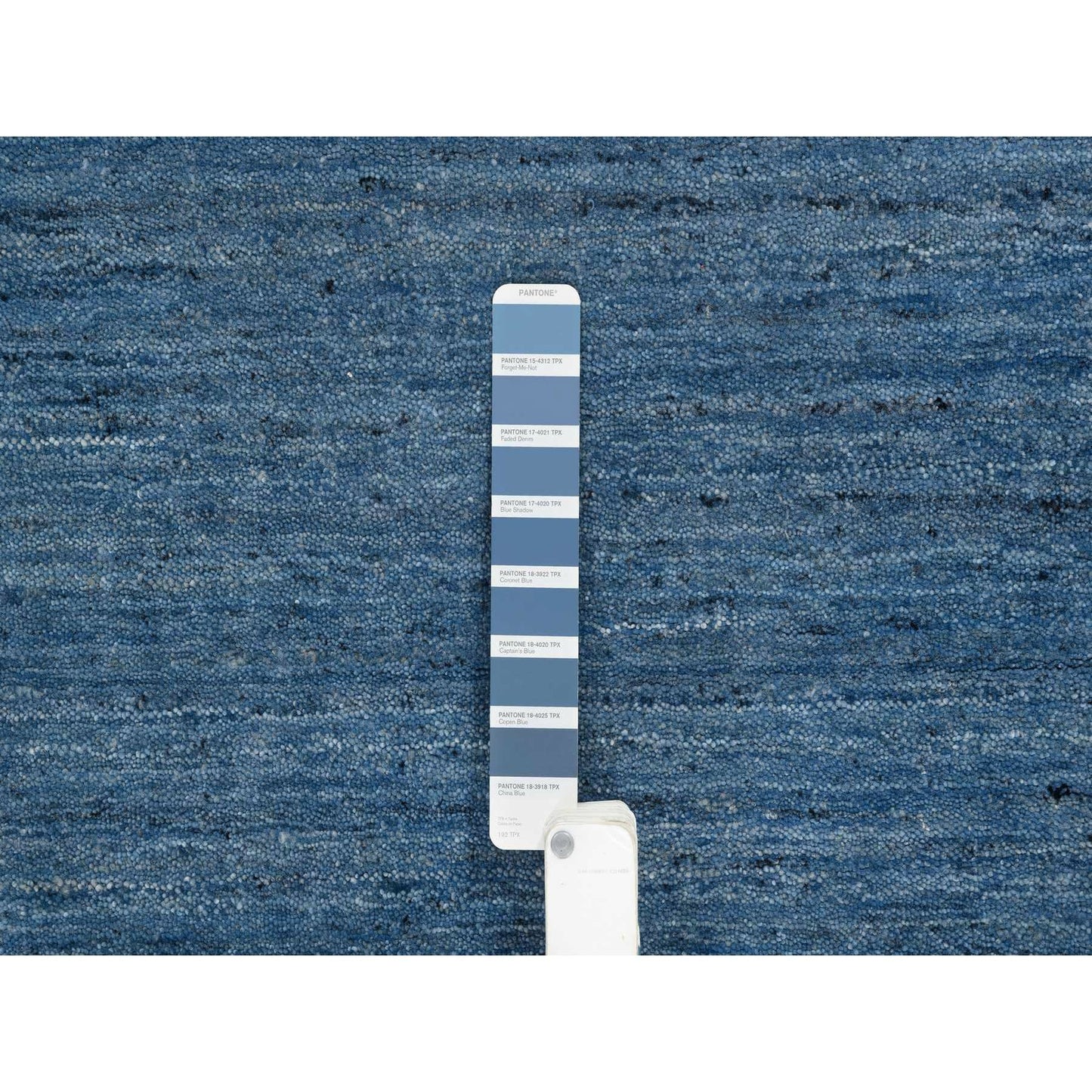5'X7'1" Denim Blue Hand Loomed Modern Design Soft And Plush Wool Rug