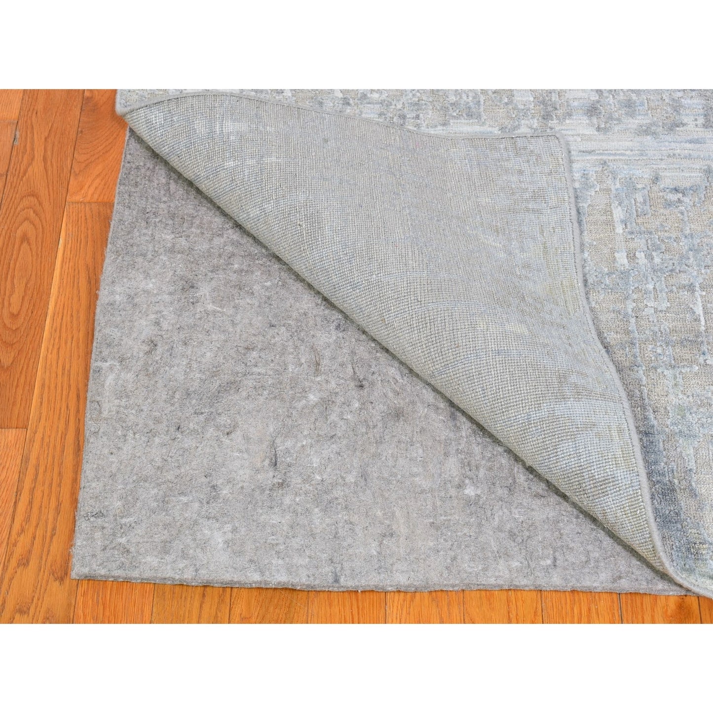 9'X12'5" Pink Cardiac Design Textured Wool And Pure Silk Hand Knotted Rug