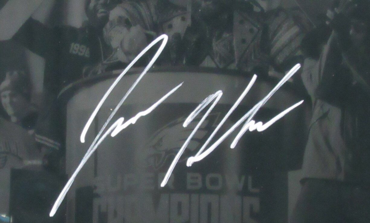Jason Kelce Autographed 16X20 Photo Philadelphia