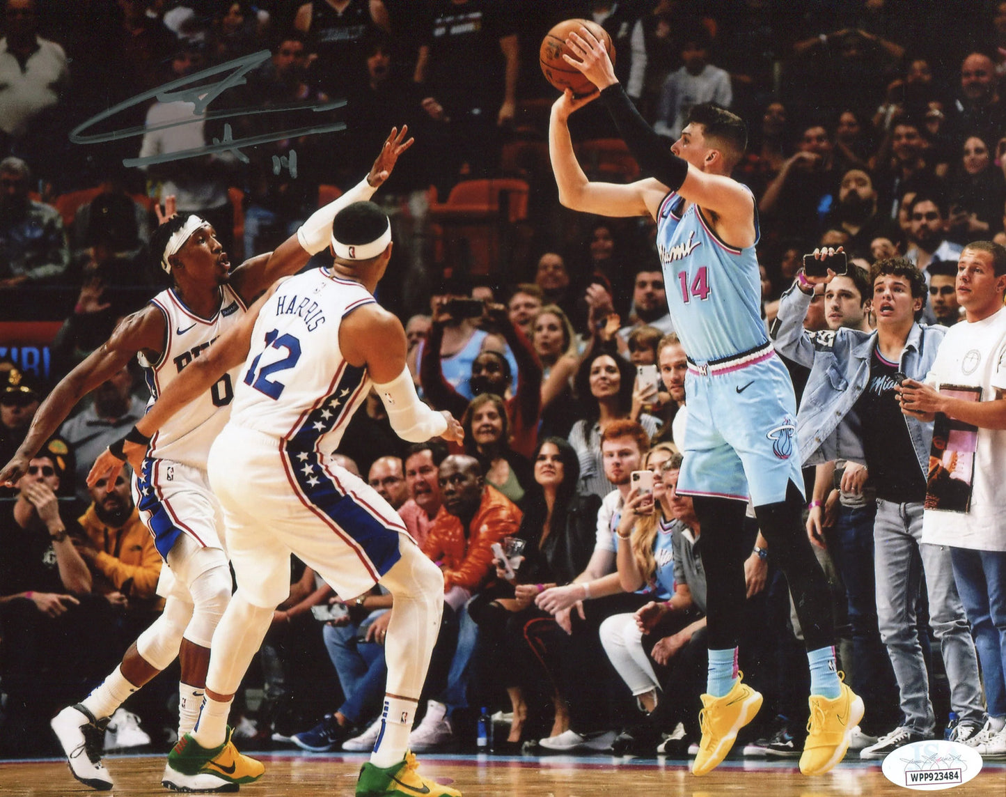 Tyler Herro Autographed Game Winning Shot 8X10 Photo (Jsa)