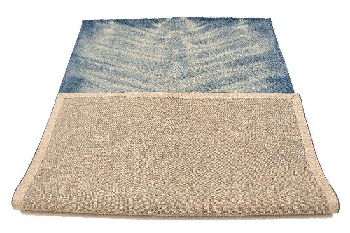 Hand-Tufted Blue Tie-Dye Rug Modern Kids Room