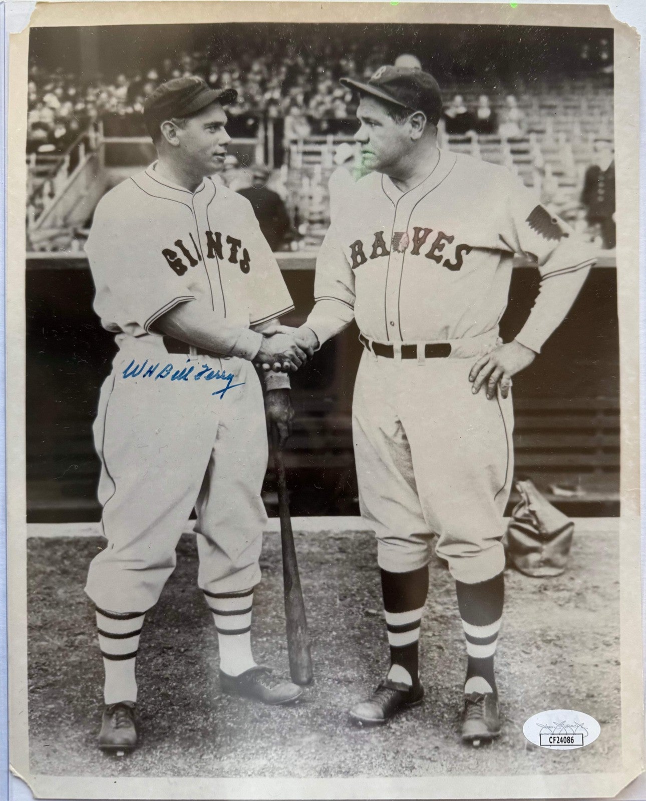 Bill Terry Autographed Giants 8X10 Baseball Photo With Babe Ruth (Jsa)