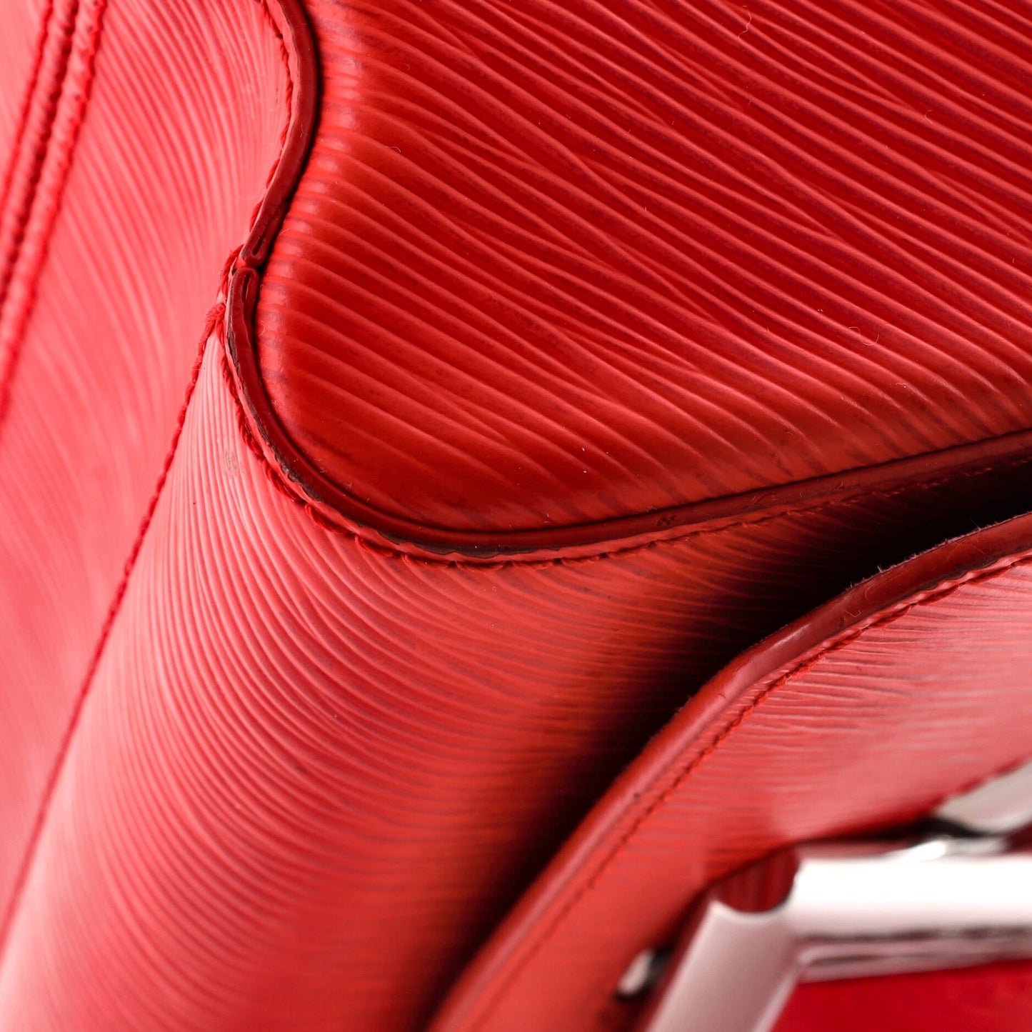 Louis Vuitton Twist Handbag Epi Leather Mm
