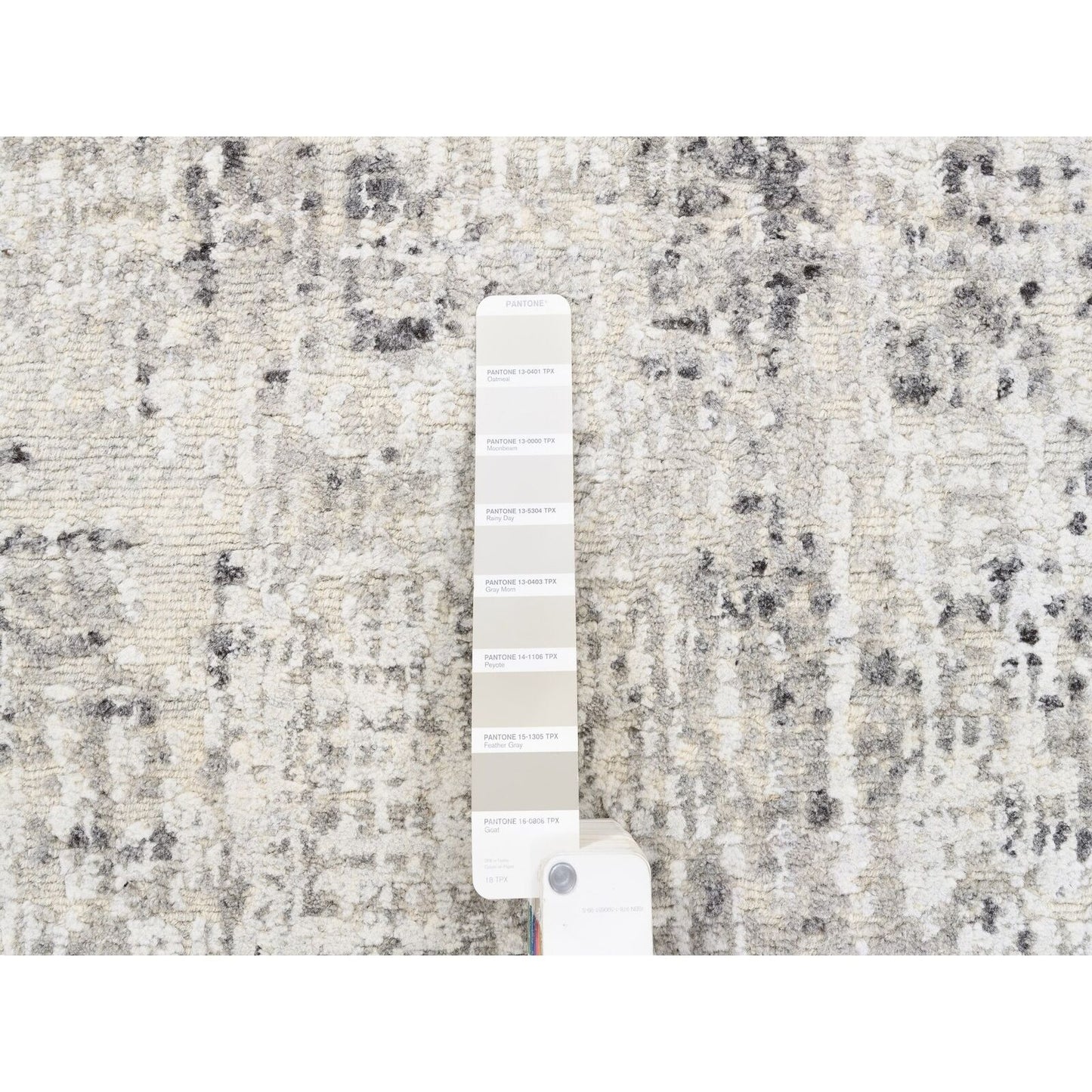 2'6"X8'1" Undyed Natural Wool Modern Cut And Loop Pile Beige Runner Rug