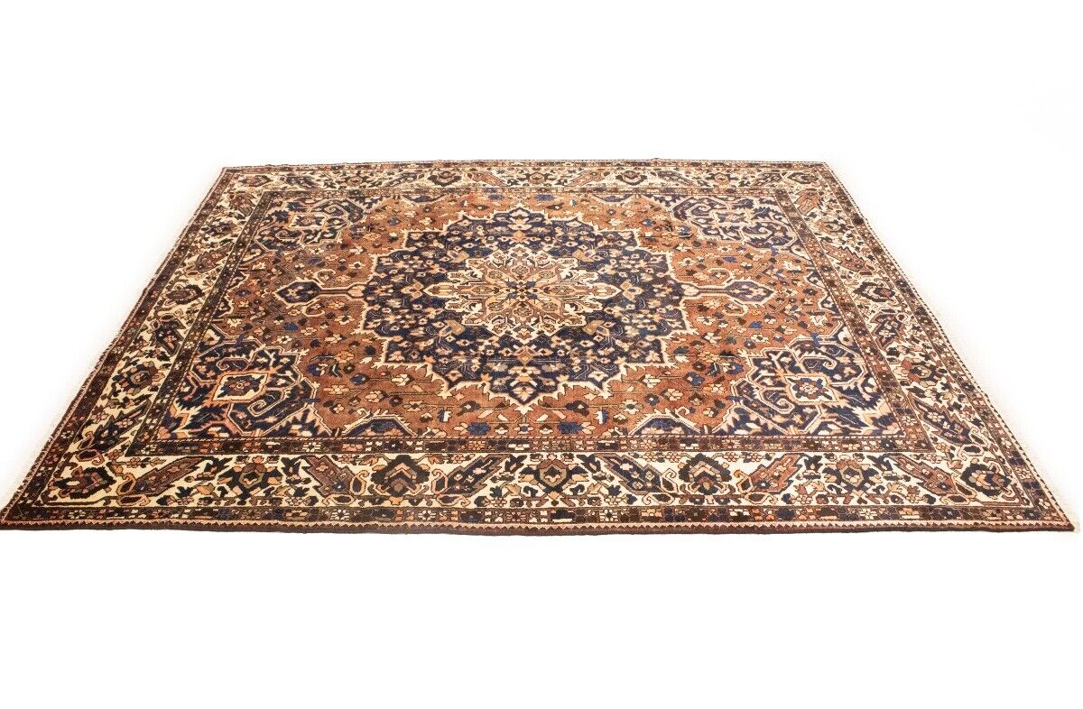 Handmade Vintage Floral Wool Oriental Rug Living