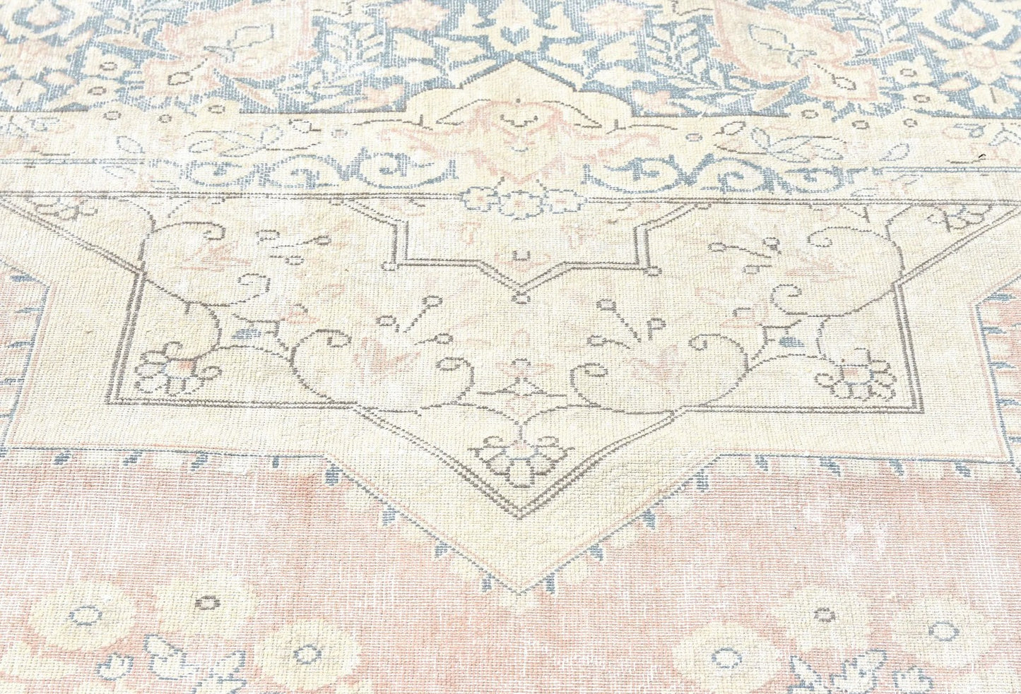 9X12 Ft Antique Hand-Knotted Muted Floral