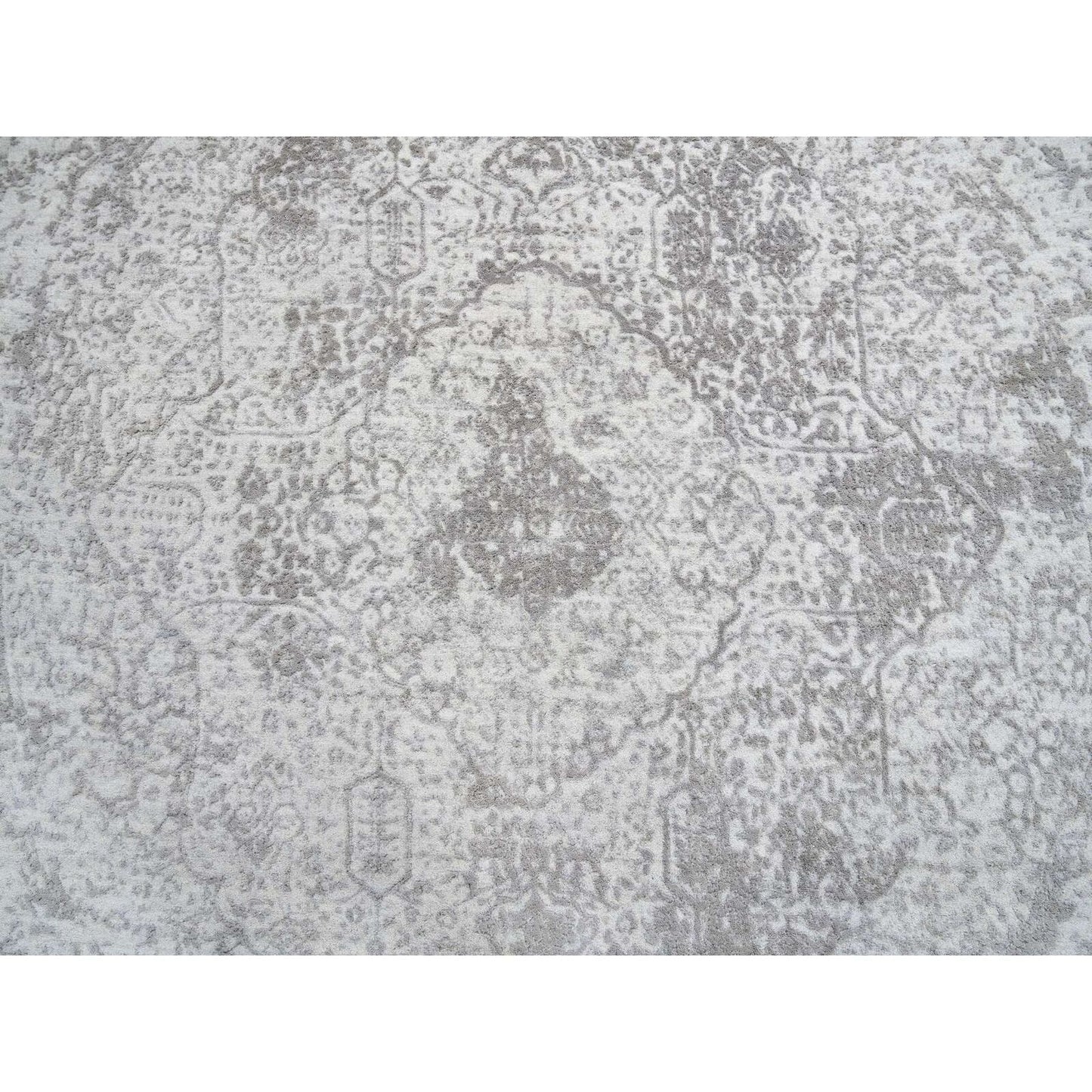 6'7"X6'7" Gray Hand Knotted Broken Farsian Design Wool And Silk Round Rug