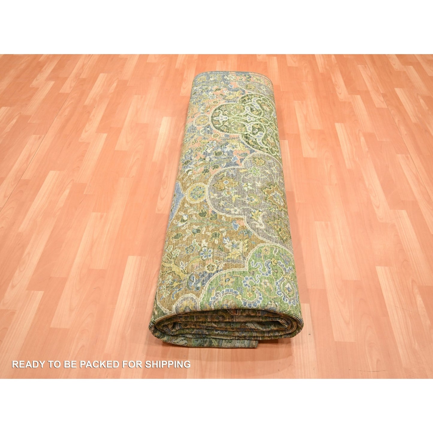 10'X14'3" Moss Green Repetitive Emblem Design Pure Wool Hand Knotted Rug