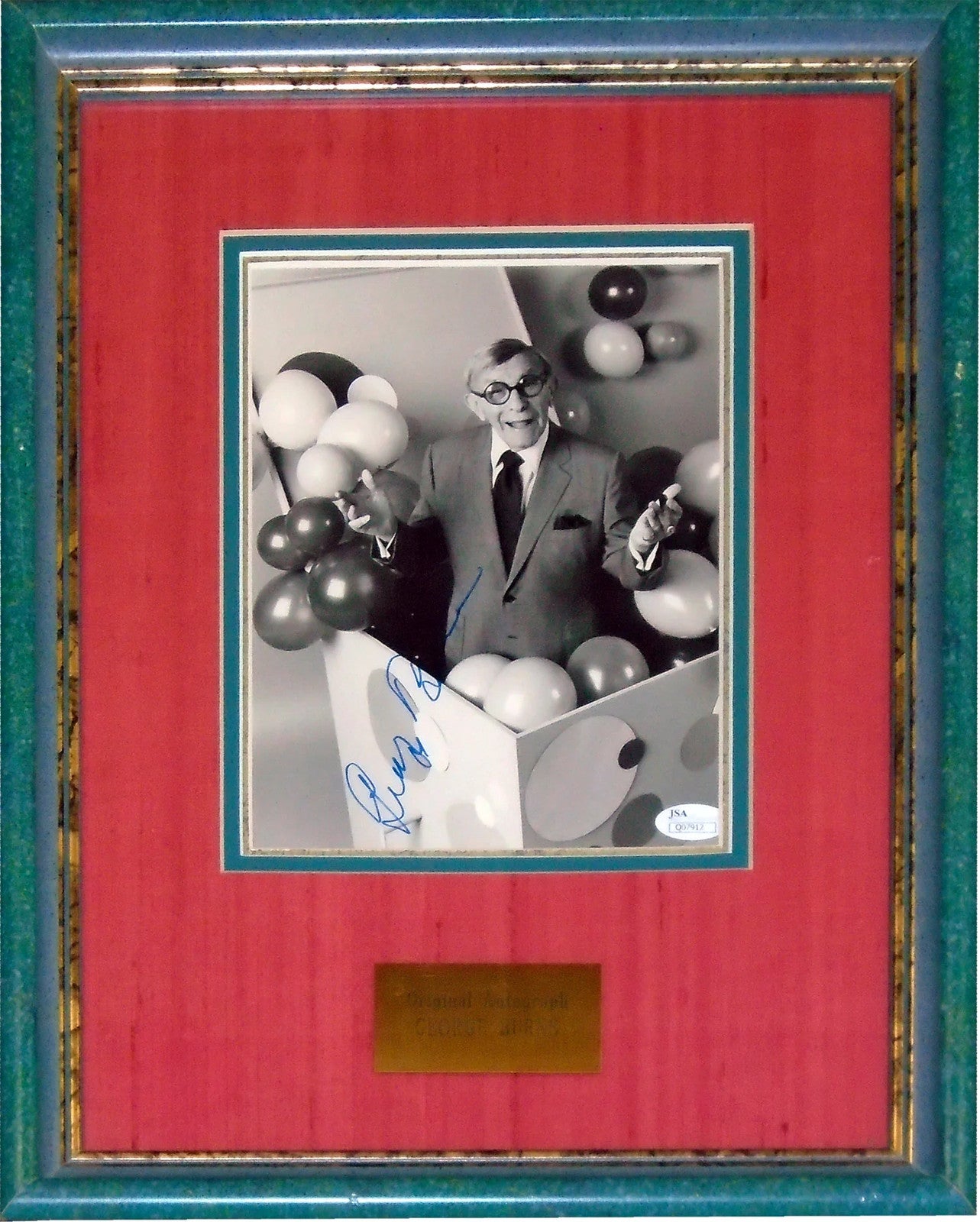 George Burns Autographed Framed 8X10 Photo (Jsa)