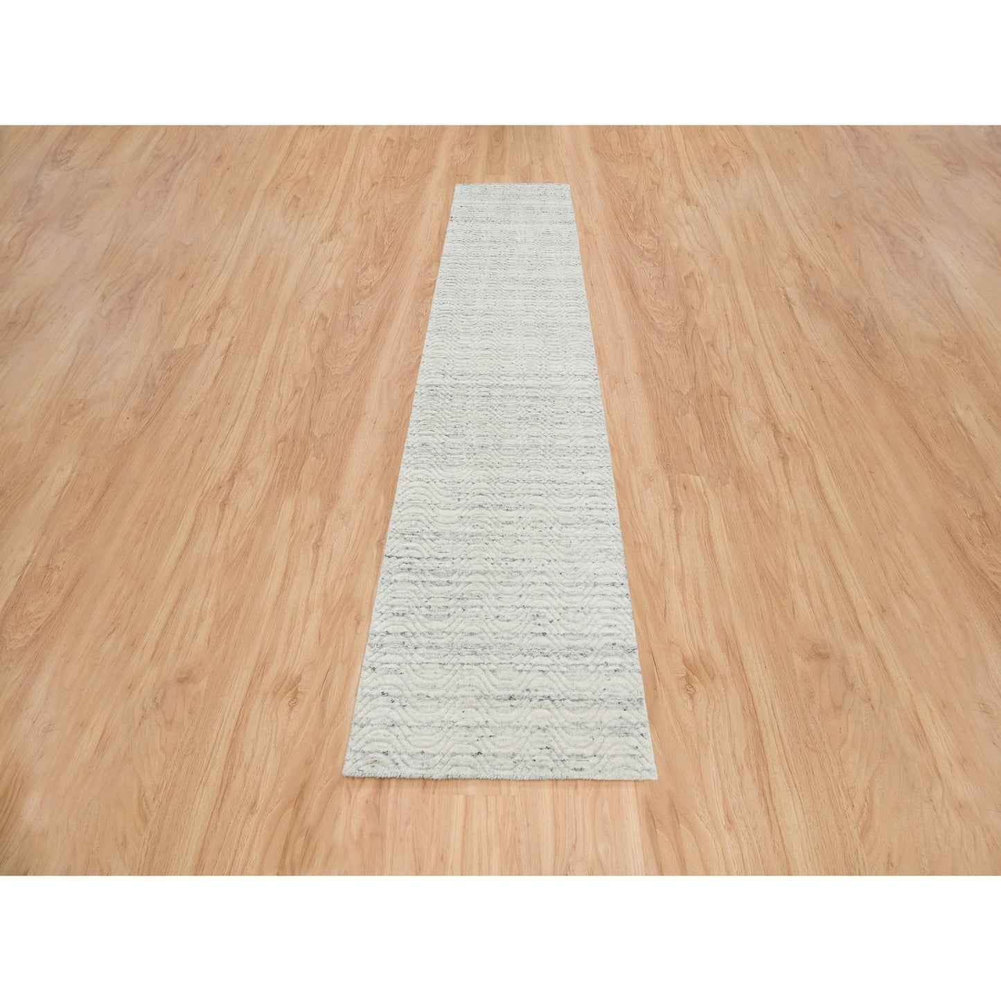 2'5"X12' Beige Modern Design Hand Loomed Natural Wool Runner Rug