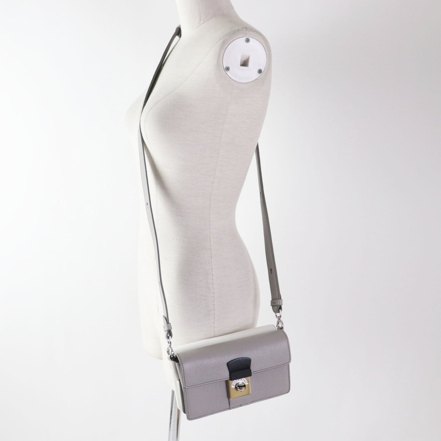 Maison Margiela Shoulder Bag Sb1Wd0002 Main