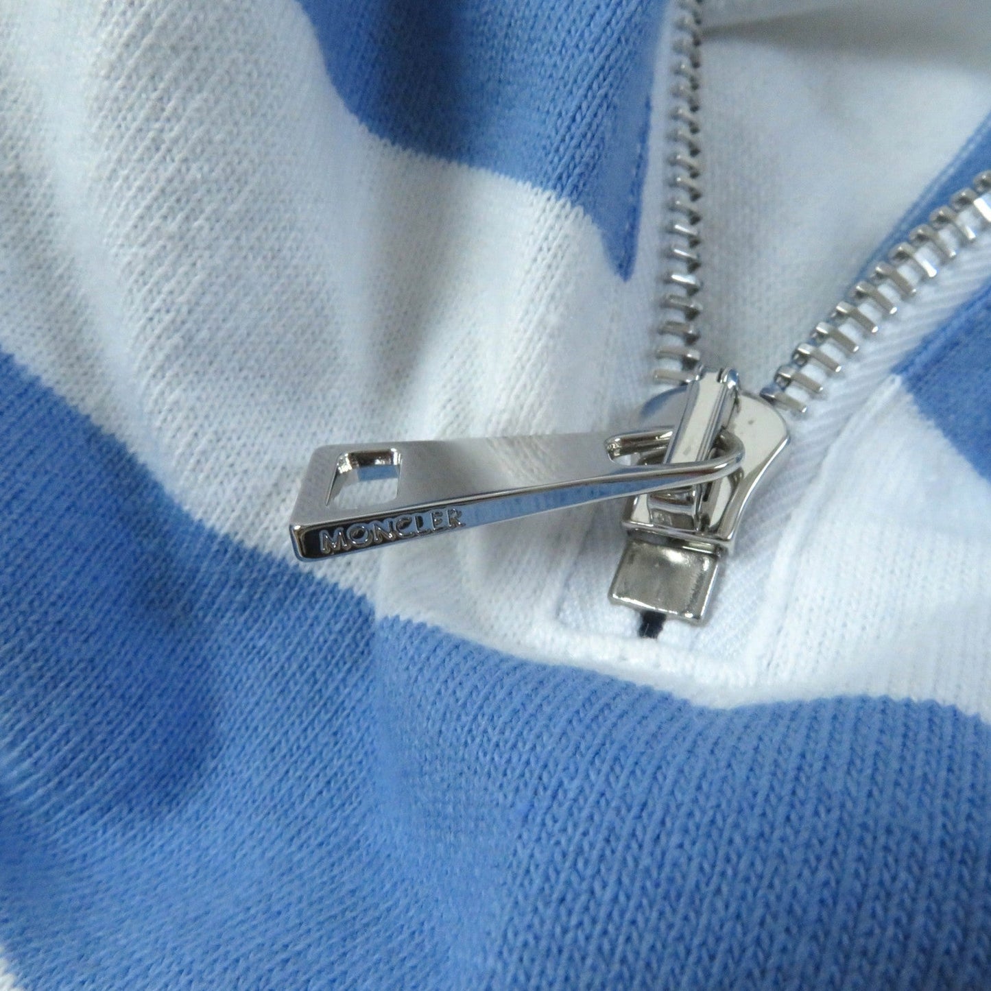 Moncler Cut Main