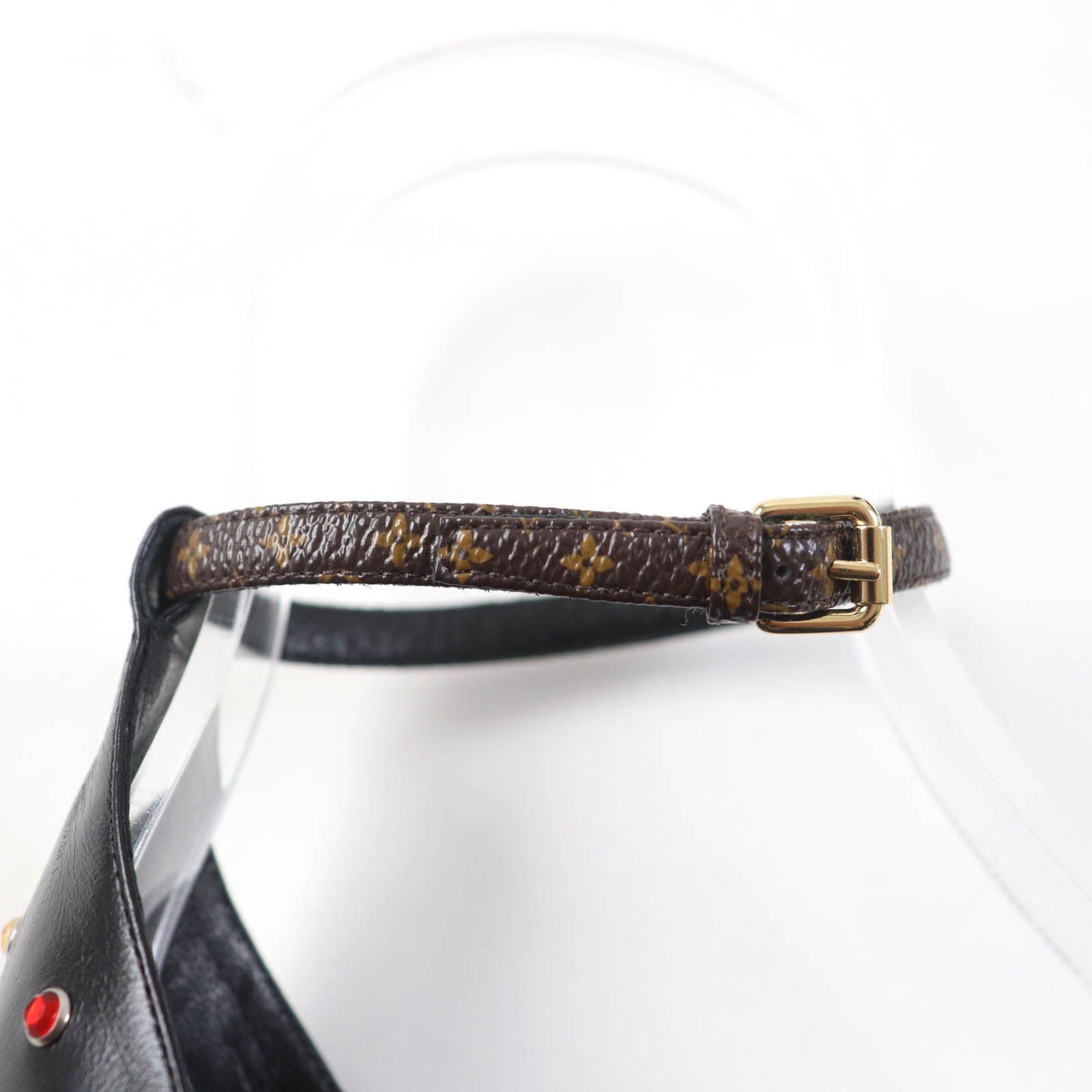 Louis Vuitton Sandals Main