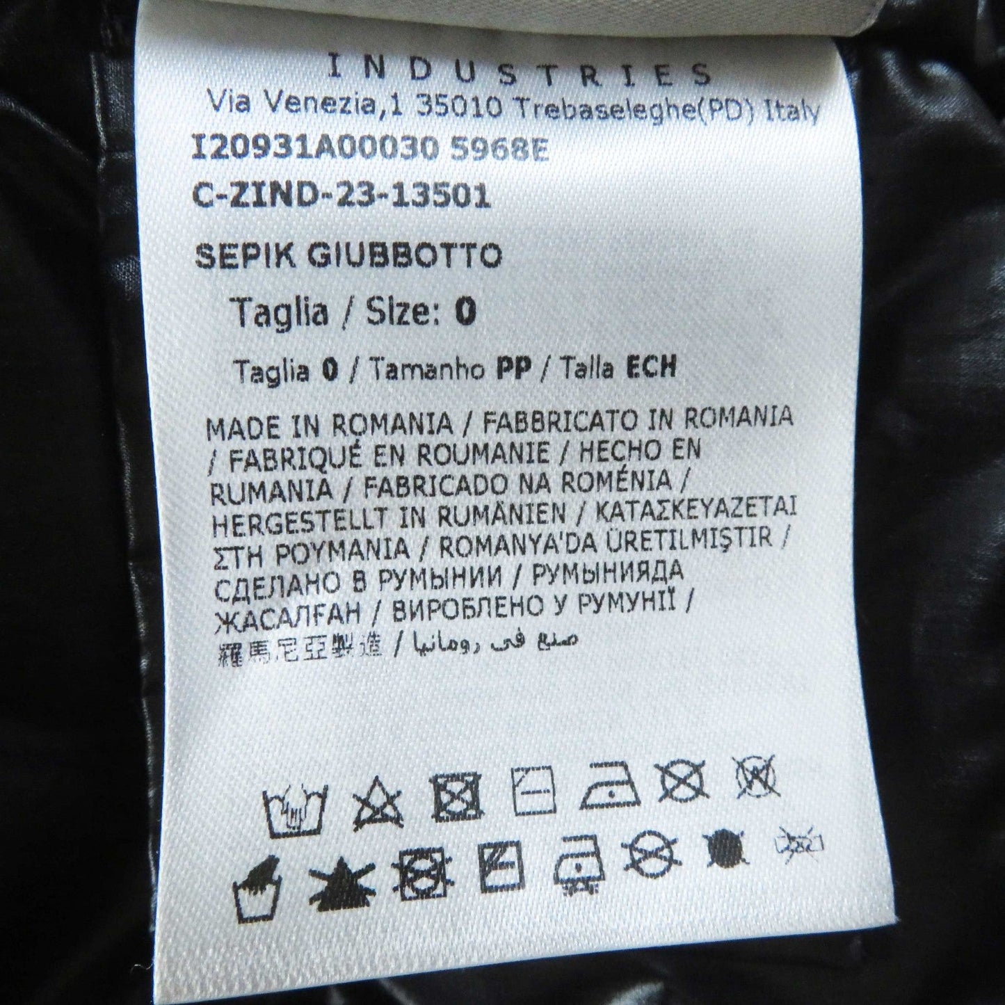 Moncler Down Jacket Outer