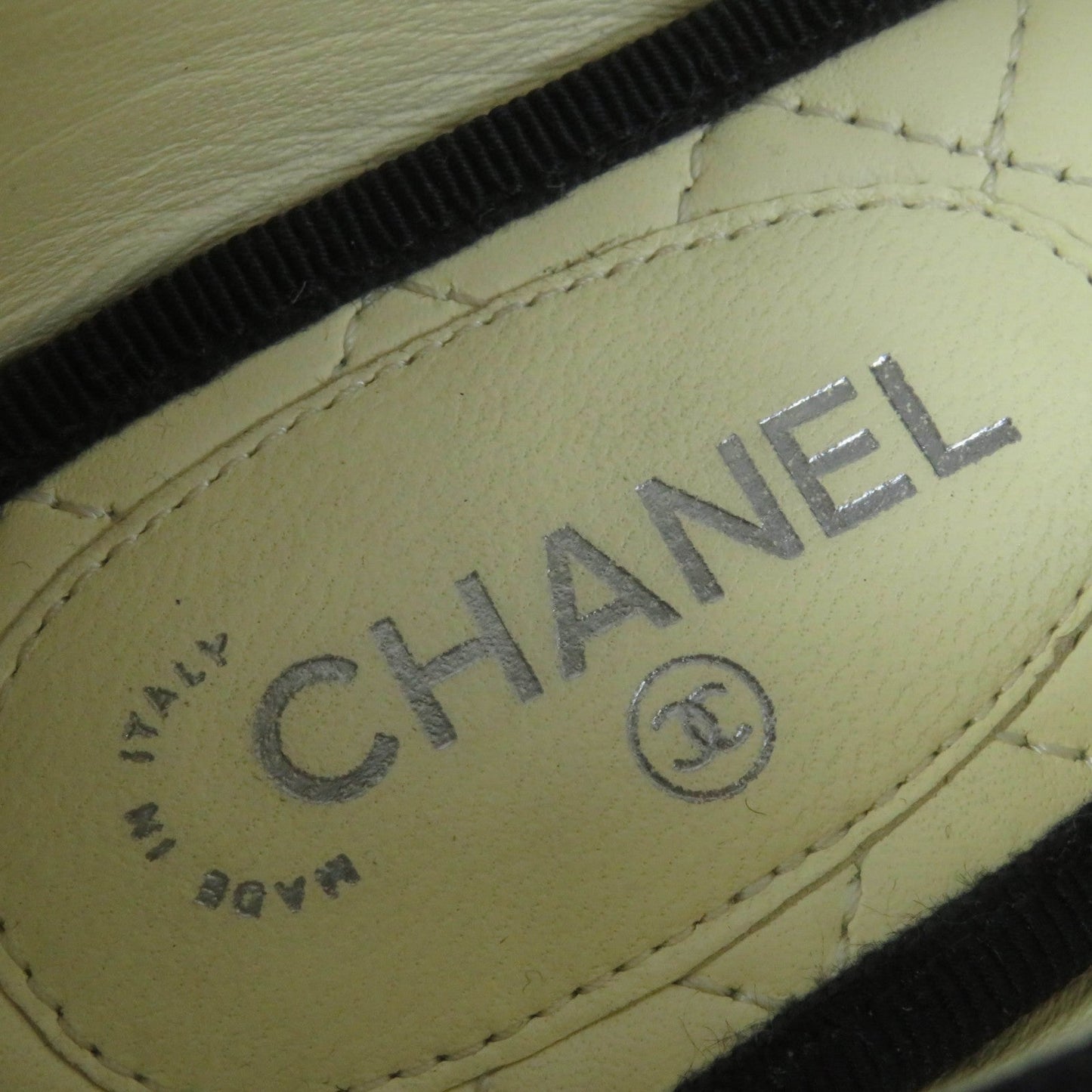 Chanel Leather Shoes 16P G31630 Main