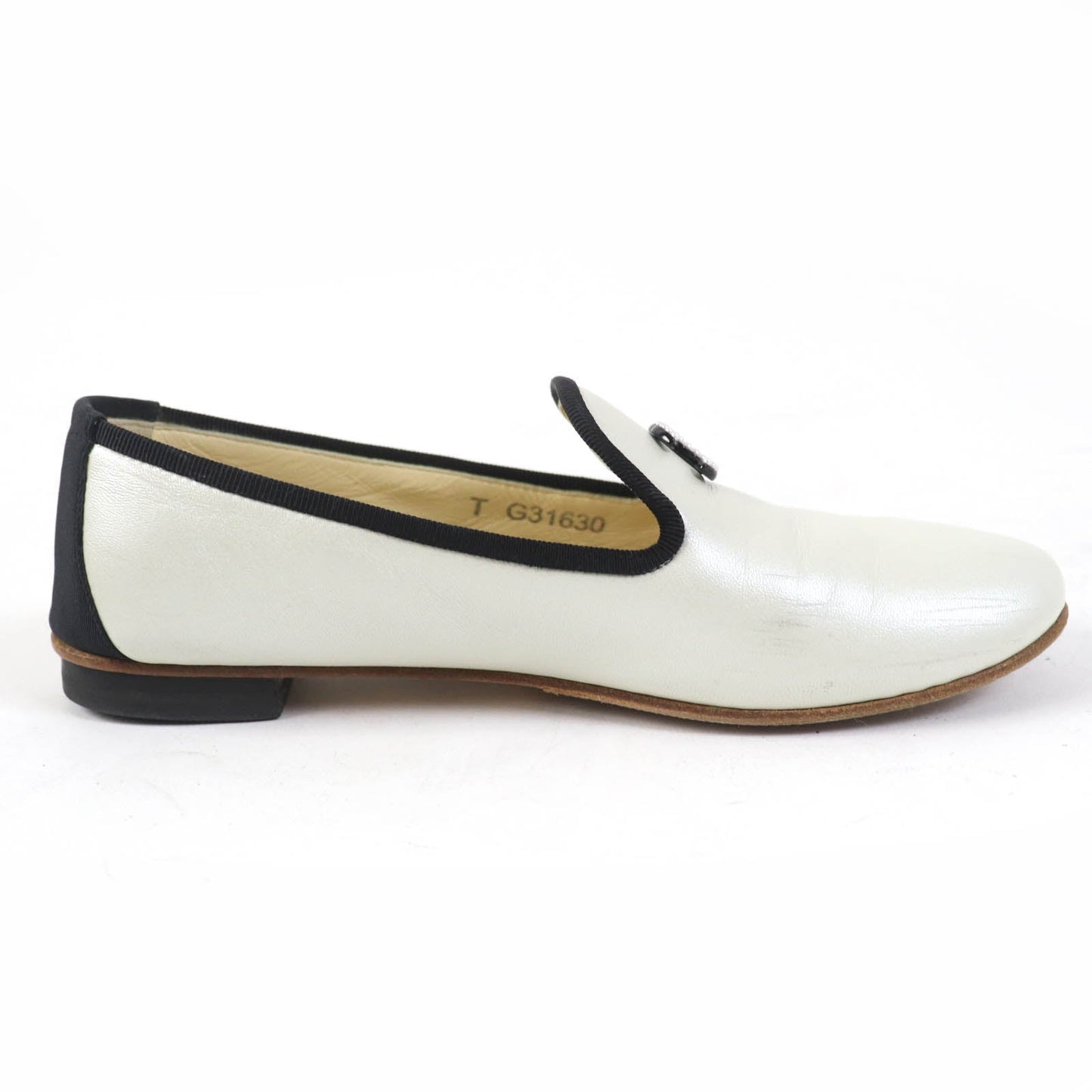 Chanel Leather Shoes 16P G31630 Main