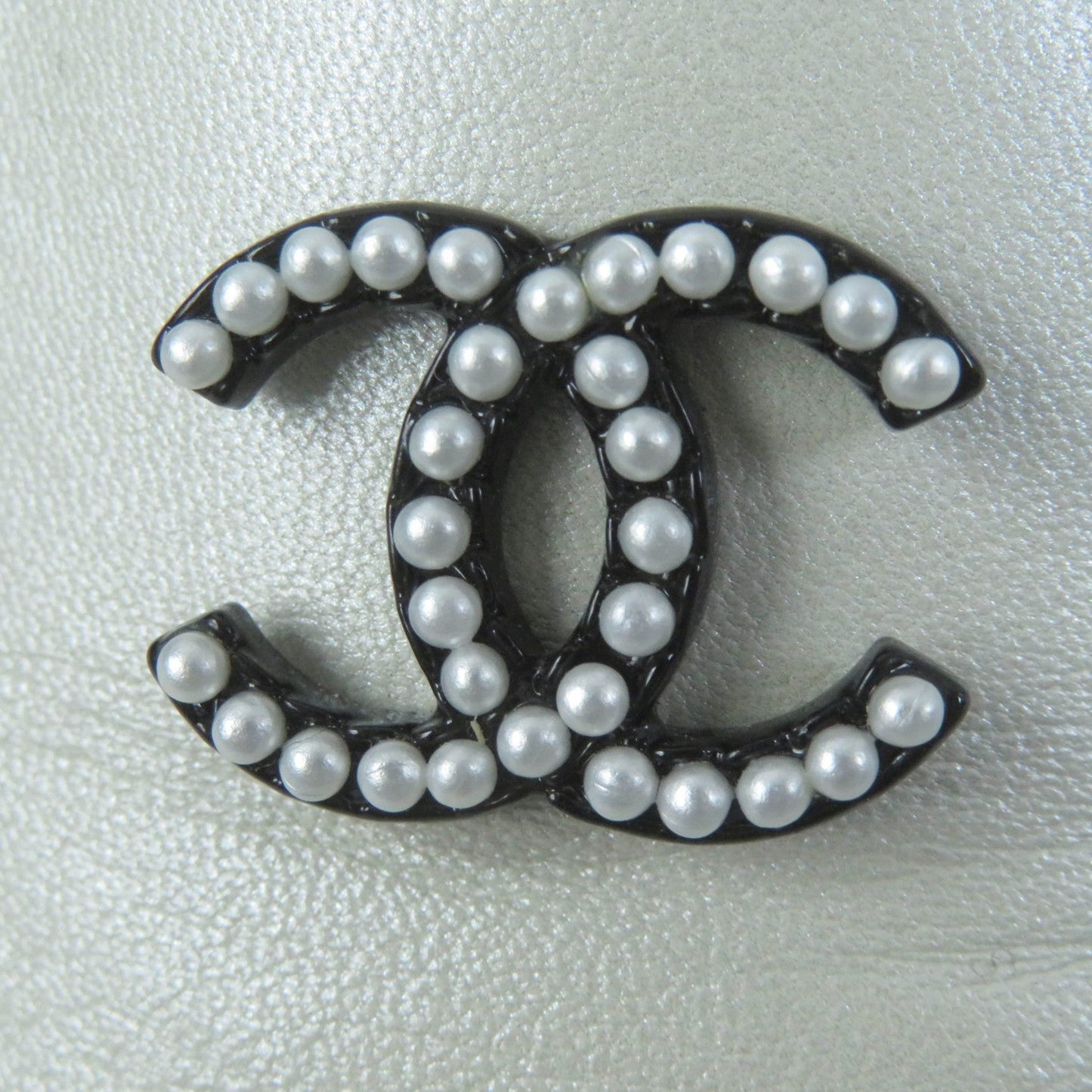 Chanel Leather Shoes 16P G31630 Main