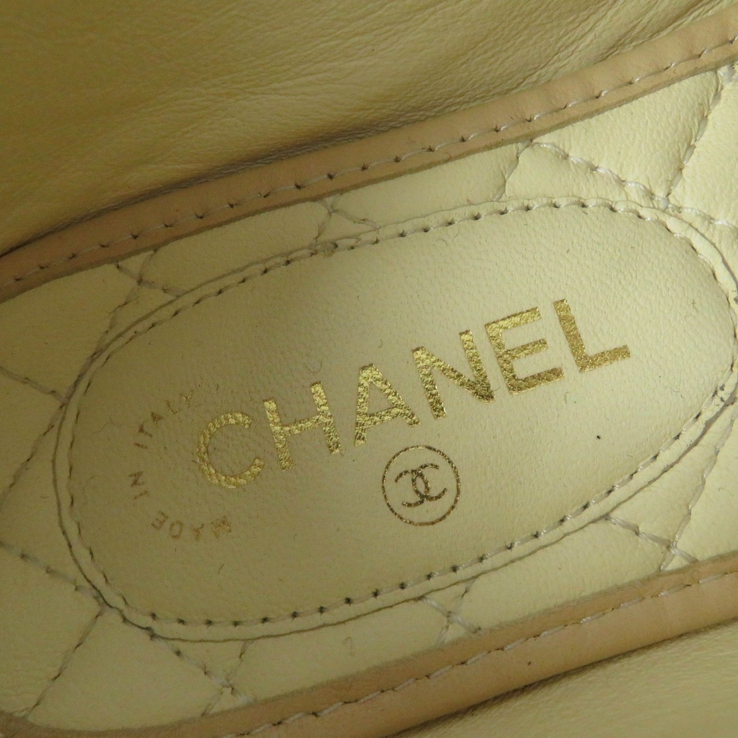 Chanel Leather Shoes 17G G31630 Main
