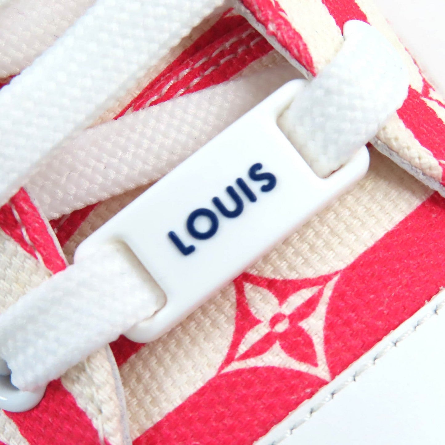 Louis Vuitton Low Cut Sneakers Main