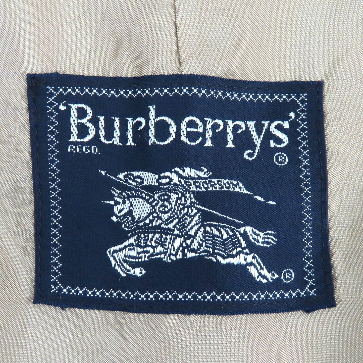 Burberry Stainless Collar Coat Outer