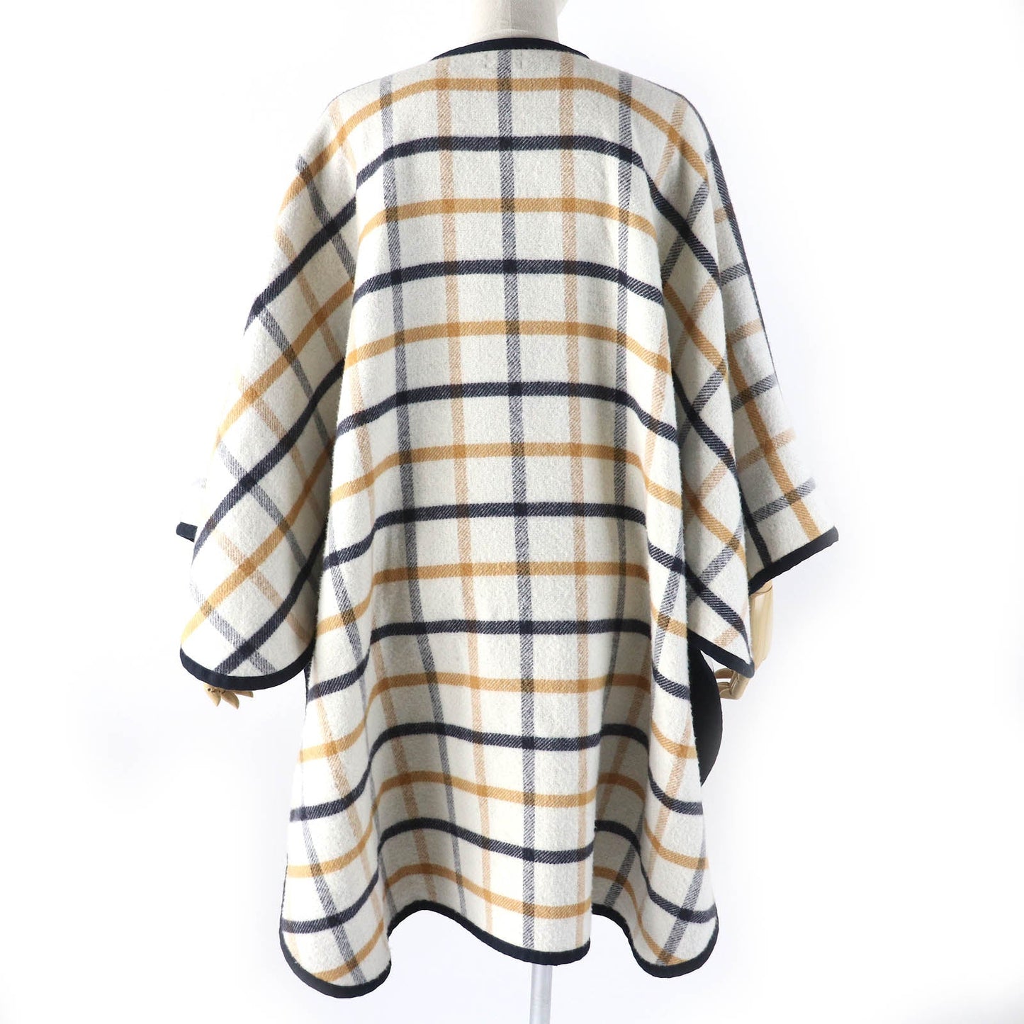 Hermes Poncho Main