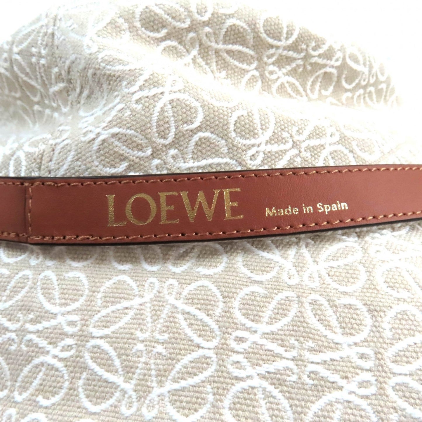 Loewe Hat K820Hb1X41 Outer