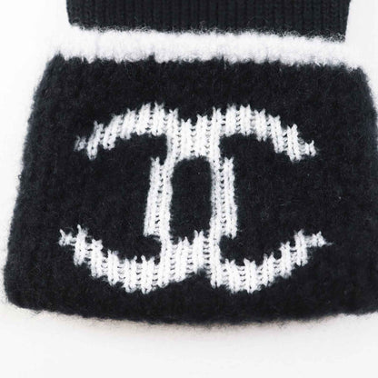 Chanel Gloves Main