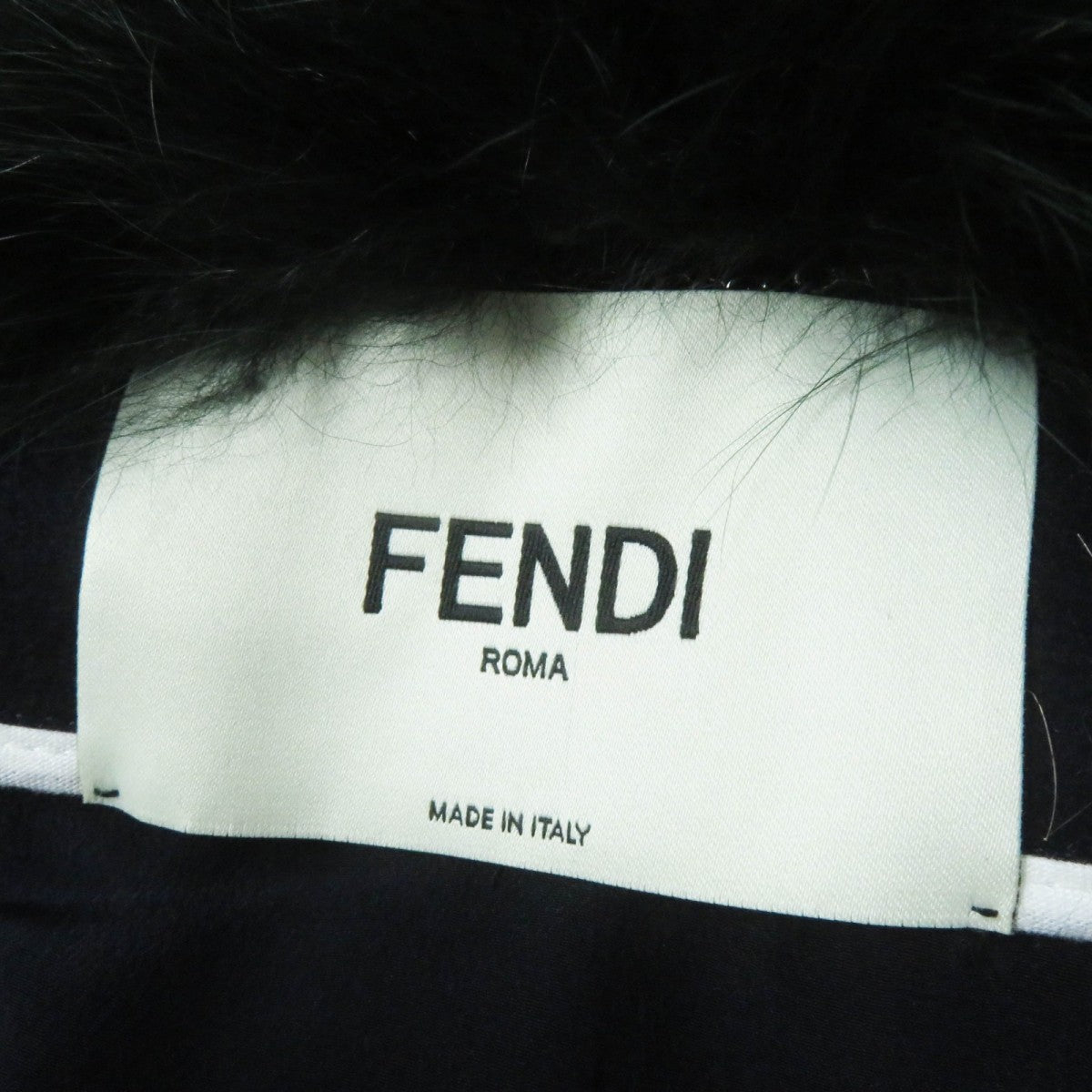 Fendi Coat Ff8246 Outer