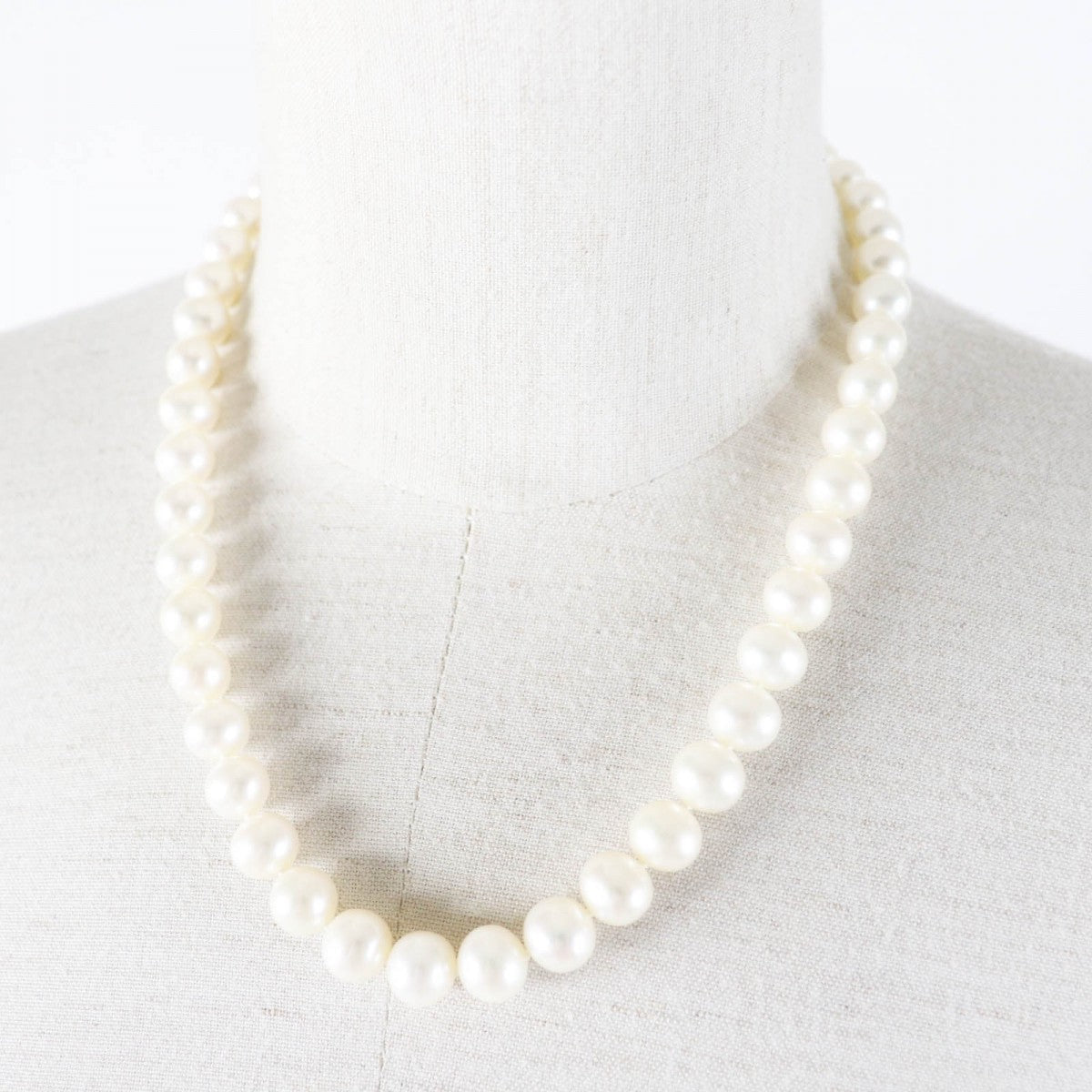 Tiffany&Co. Necklace Freshwater Pearl White