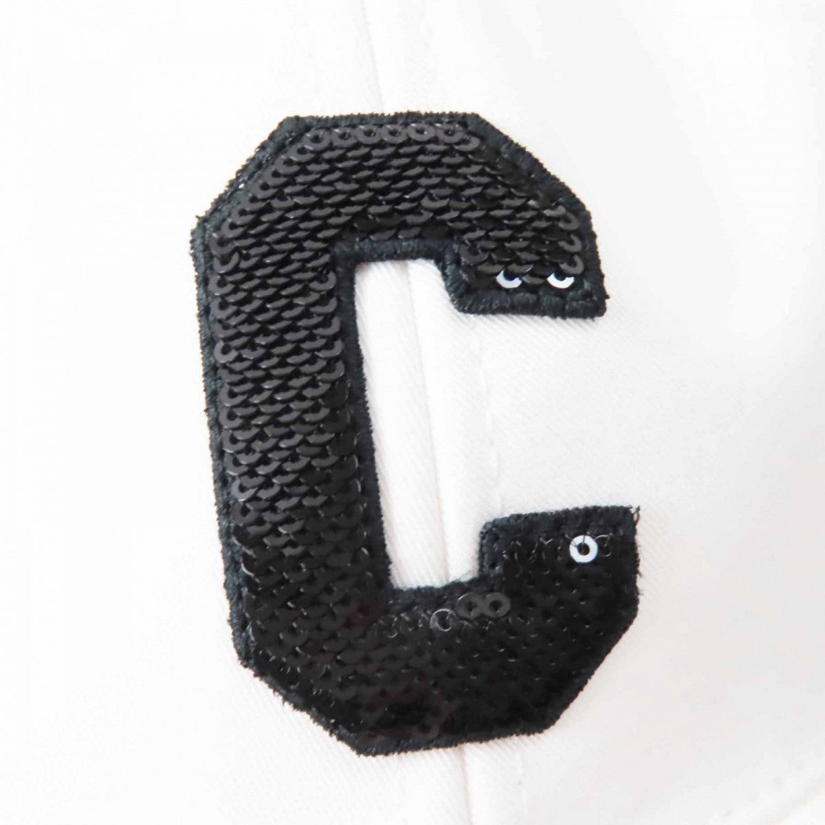 Celine Cap 2Aun1969P Main