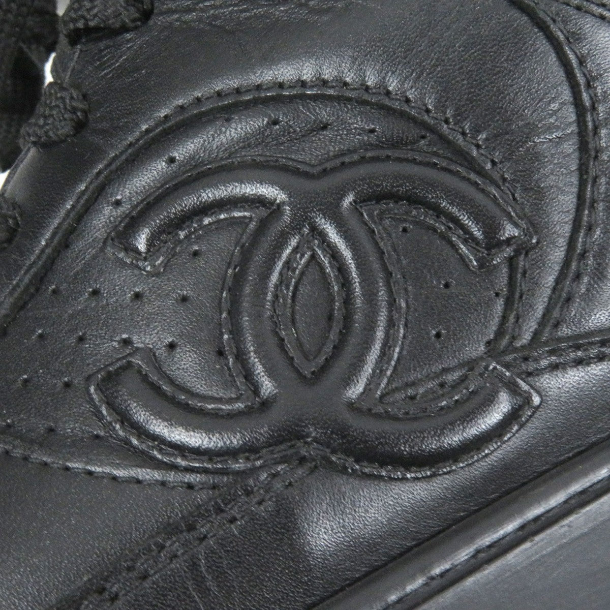 Chanel High Cut Sneakers G45080 Main