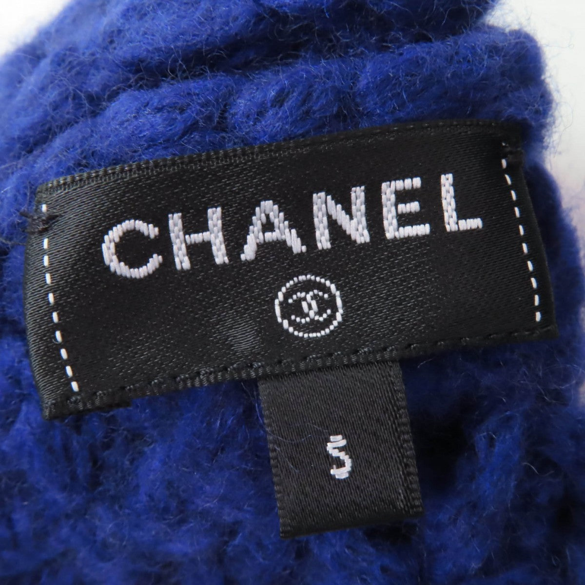Chanel Snood P72987K10476 Main