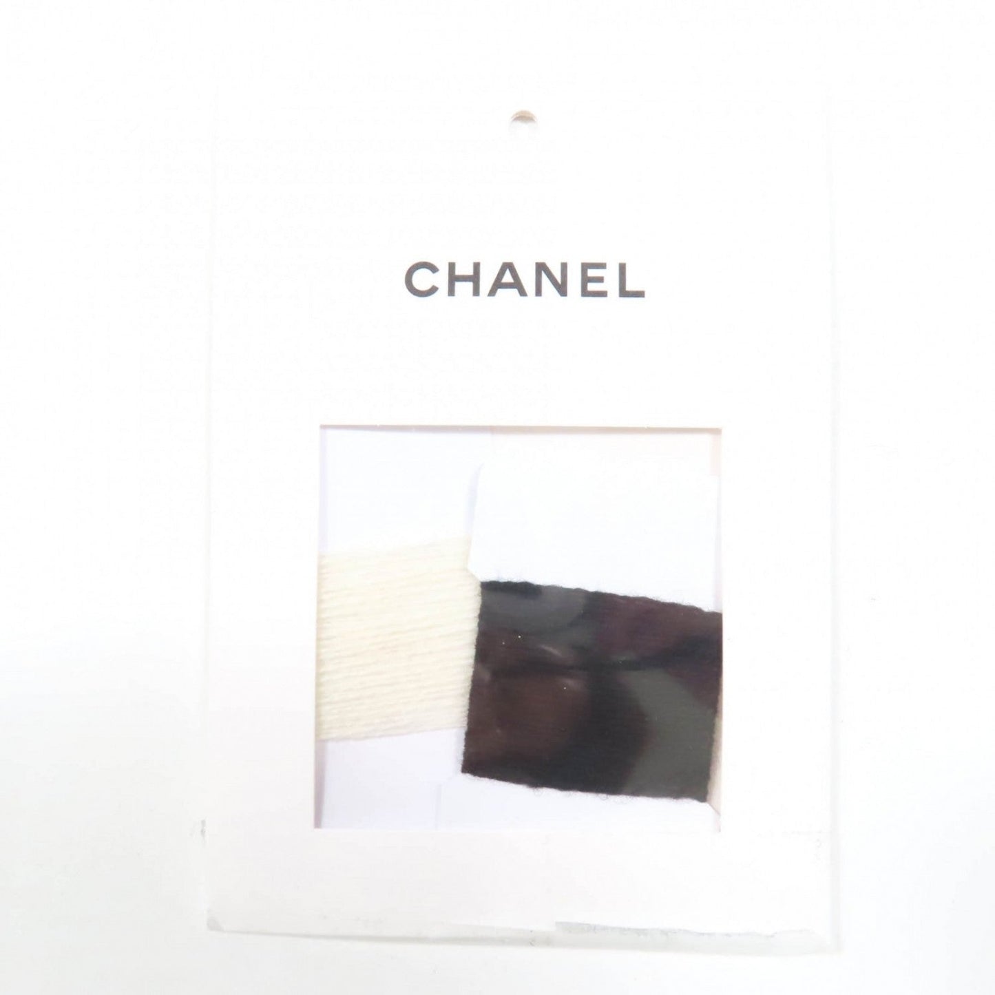 Chanel Knit 22C P72116K10346 Cashmere White Black 34