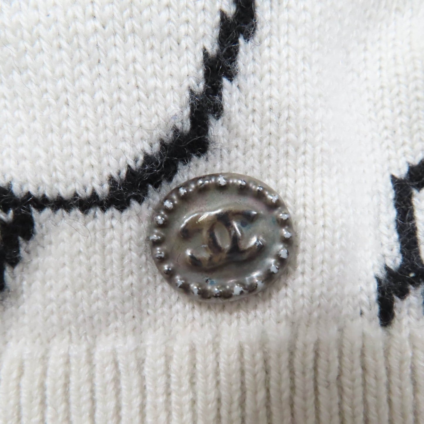 Chanel Knit 22C P72116K10346 Cashmere White Black 34