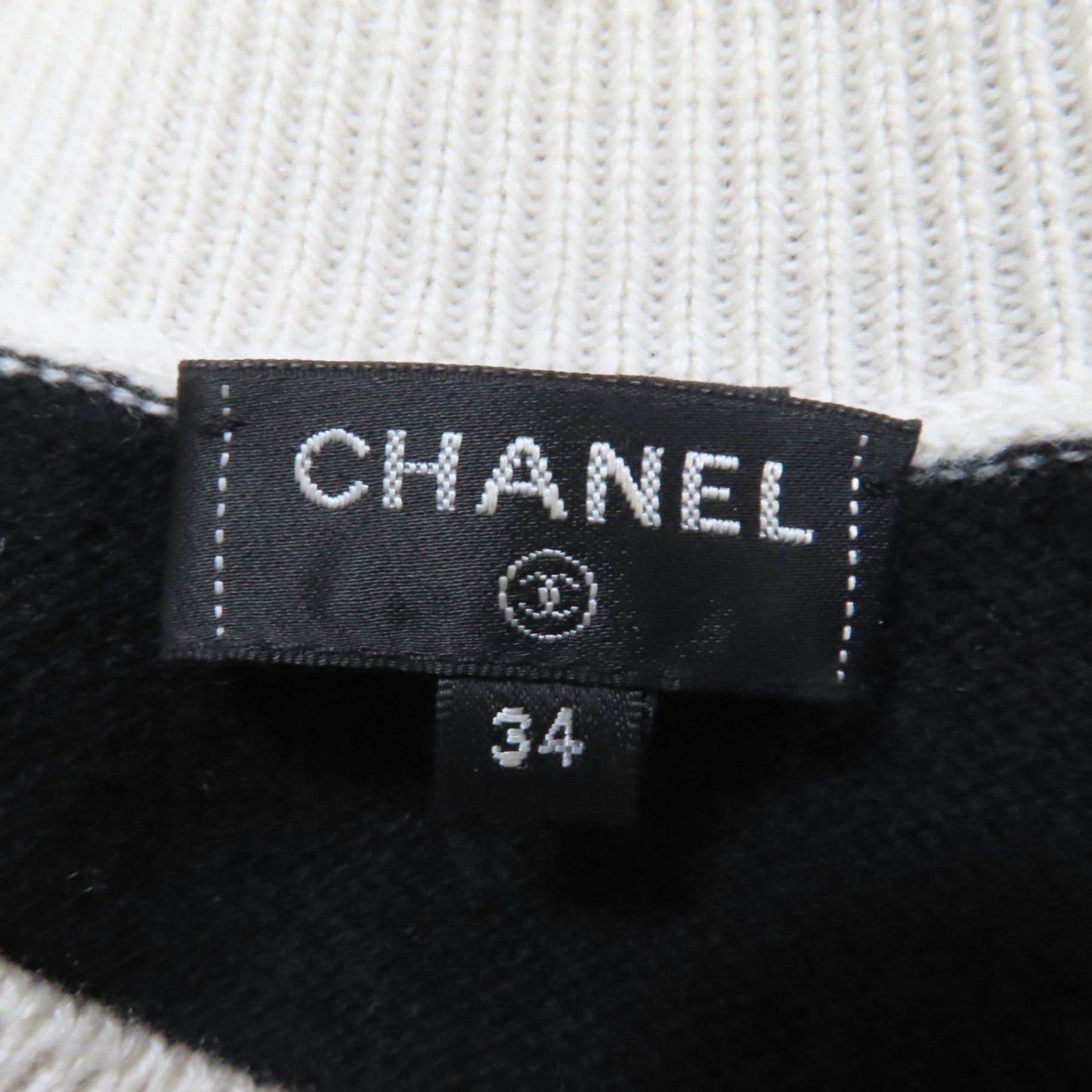 Chanel Knit 22C P72116K10346 Cashmere White Black 34