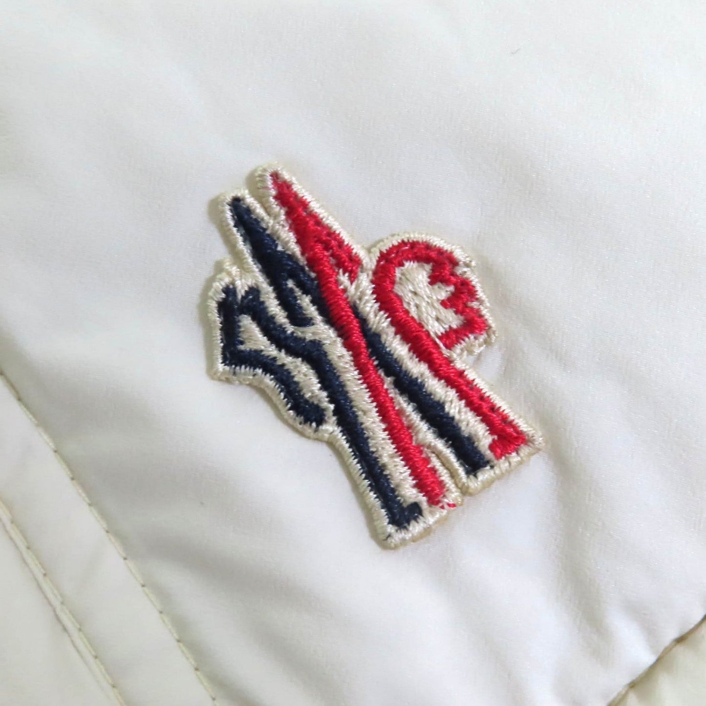 Moncler Grenoble Down Vest Nylon Off White Sorapis