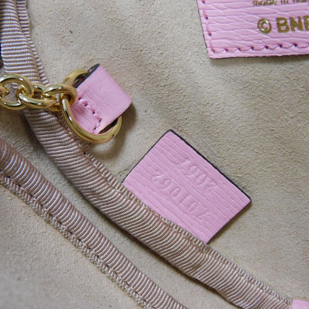 Gucci Coin Case 701062 U22Ag 5964 Textured Leather Light Pink Banana Bolt Inazuma Unused Logo