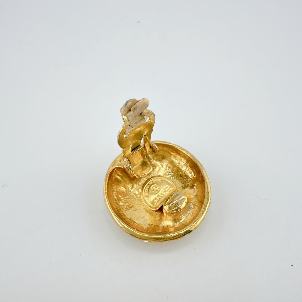 Chanel Earring Metal Gold Earring Vintage Round Women