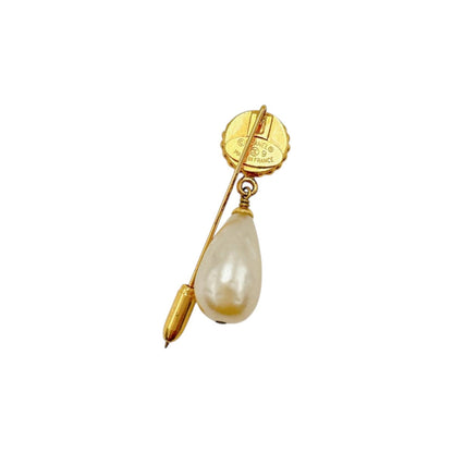Chanel Brooch Gold Plated Gold