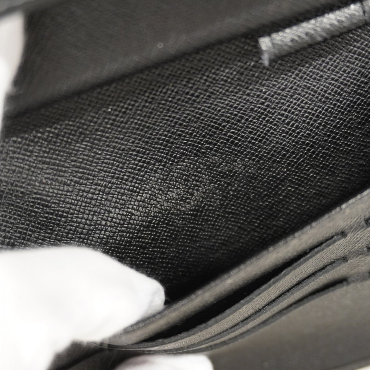 Louis Vuitton Epi Tri-Fold Long Wallet Porte Tresor International M63382 Noir