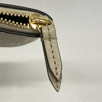 Gucci Gg Supreme Wallet/Coin Case 772321 Ivory