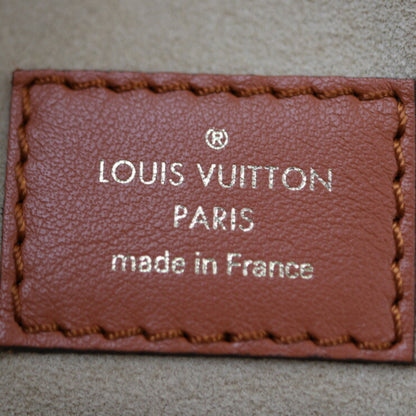 Louis Vuitton On My Side Mm Monogram Tuftage Handbag M53825 Calf Leather Gale Tote Bag Shoulder